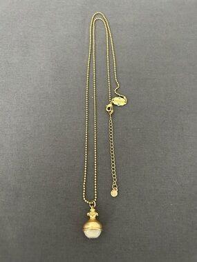 Spartina 449 Gold and Cream Pendant Necklace
